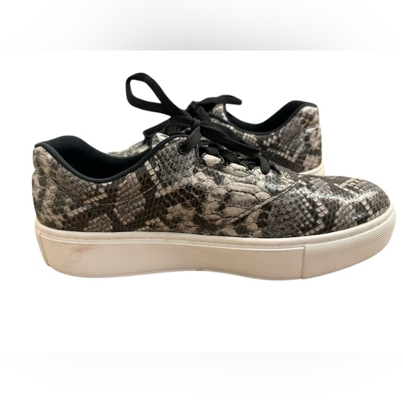SAS Free Rein Mamba Python Print Lace Up Sneakers Black Women's Size 12 M - Picture 6 of 9